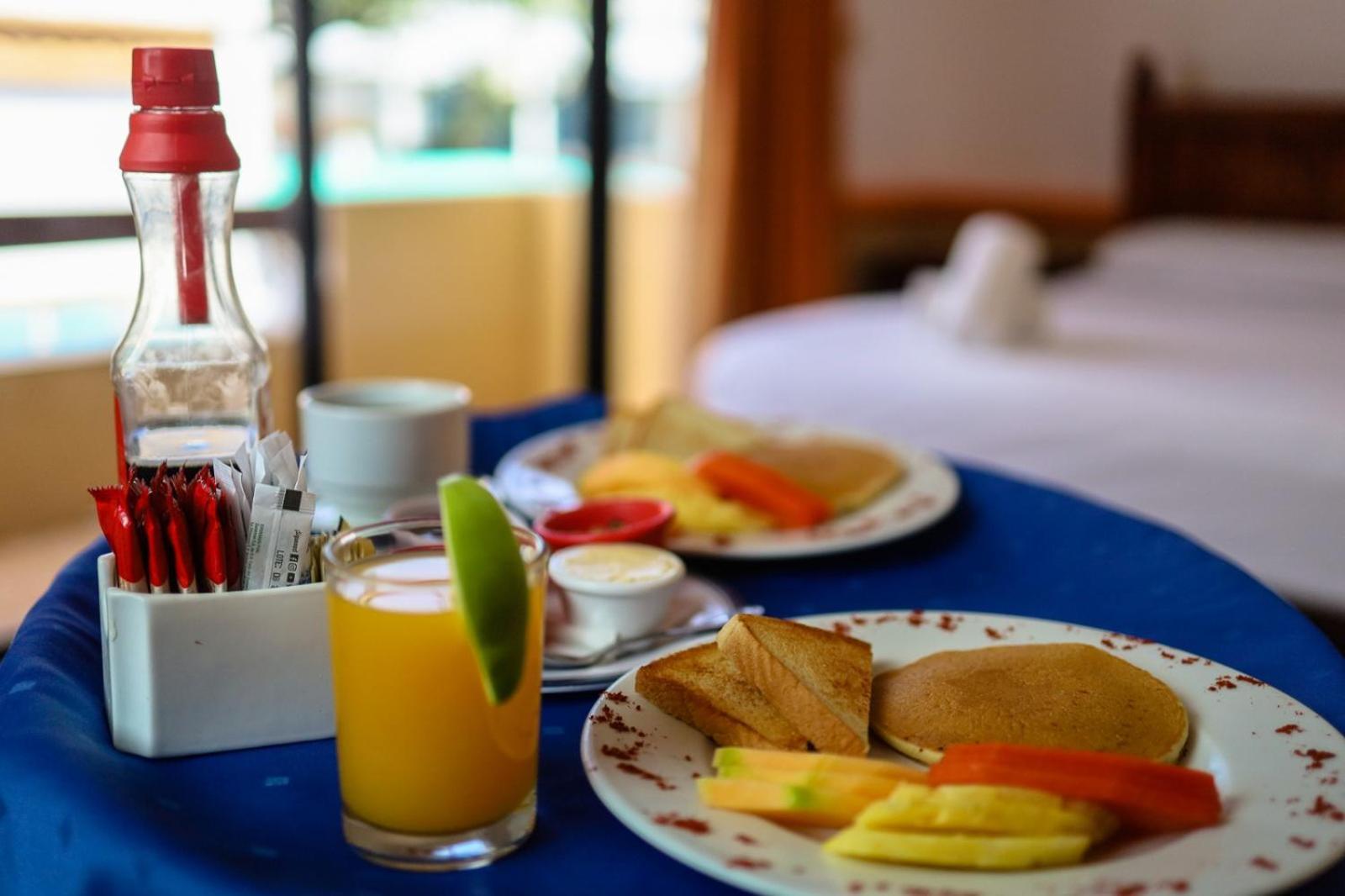 Hotel Vista Caribe 5Ta Av A 5 Pasos De La Playa Playa del Carmen Zewnętrze zdjęcie