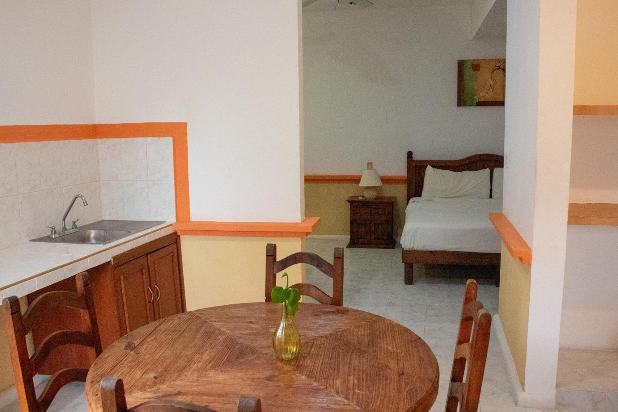 Hotel Vista Caribe 5Ta Av A 5 Pasos De La Playa Playa del Carmen Zewnętrze zdjęcie