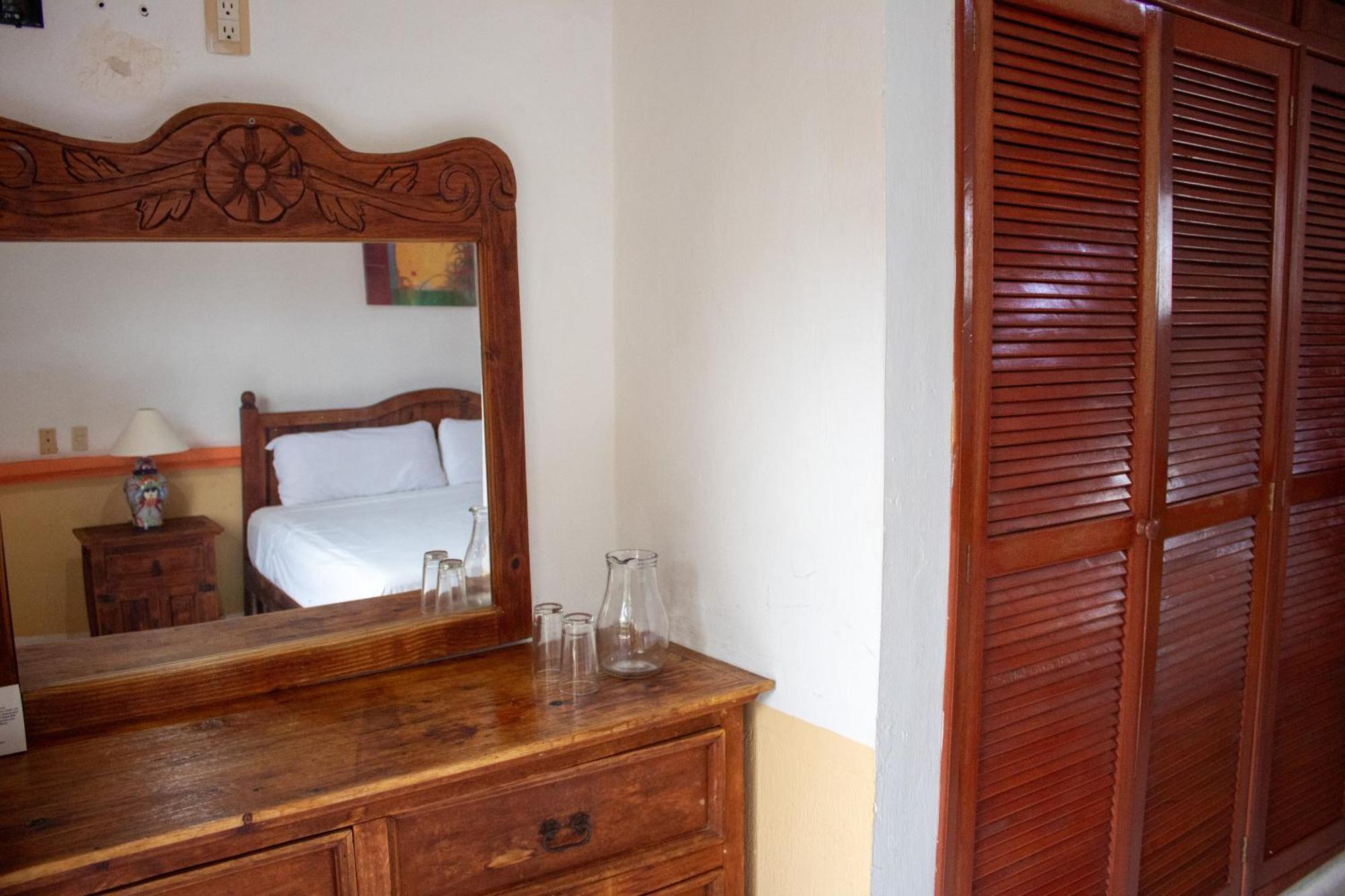 Hotel Vista Caribe 5Ta Av A 5 Pasos De La Playa Playa del Carmen Zewnętrze zdjęcie